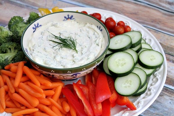 Chef Jannybug Delightfully Dilly Dip Mix prepared and served with vegetables